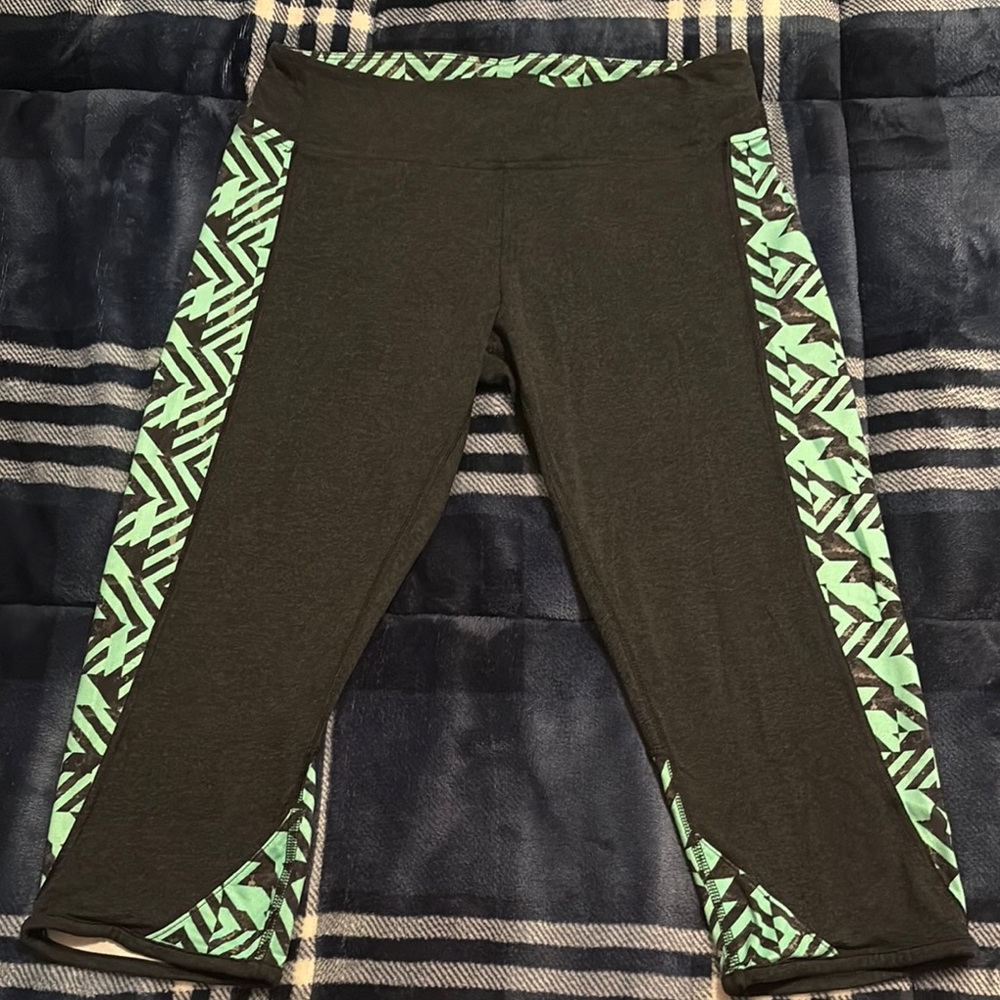 Nike Black and Green Performance Leggings